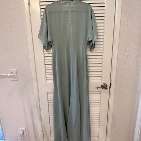 Reformation Winslow Dress in Celadon - Picture 11 of 15